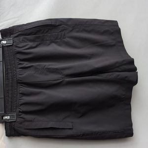 Lululemon Pace Breaker Lined 9"